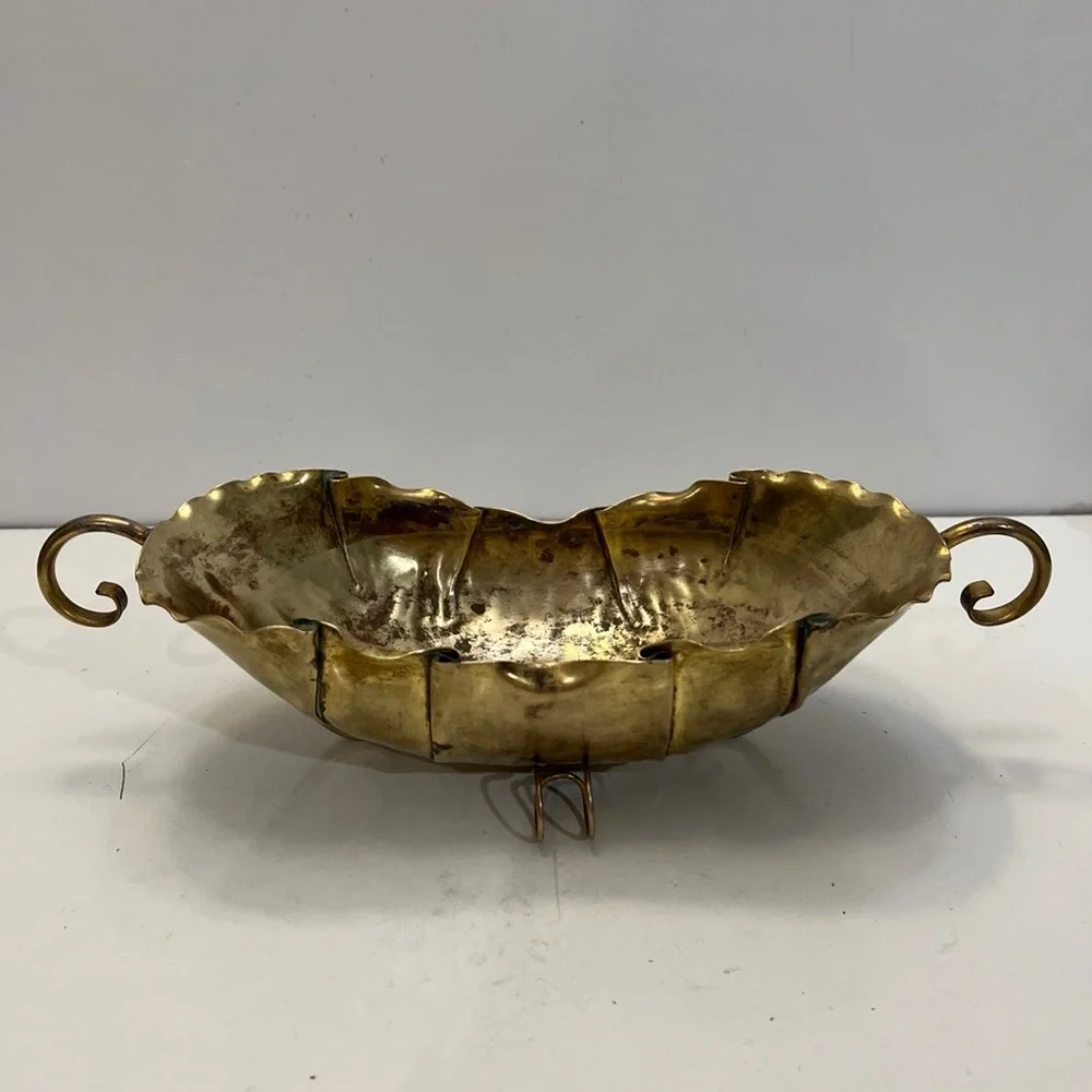 Vintage Hammered Scalloped Brass Bowl